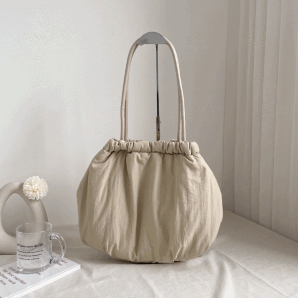 바스락 나일론 숄더백 반달 데일리 가방 (2color)